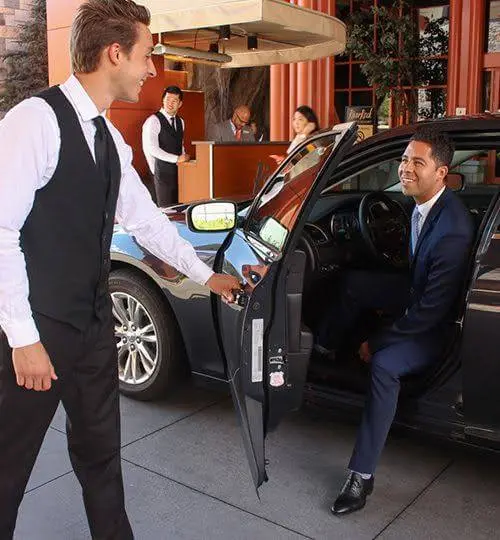 فريق صف سيارات منظم